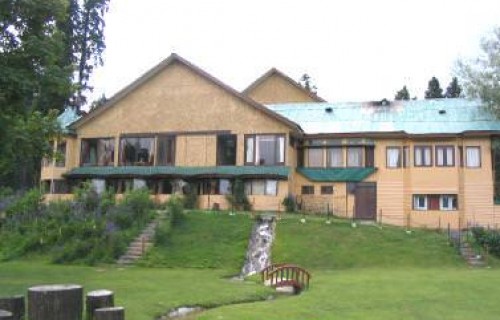 Pine Palace Resort
