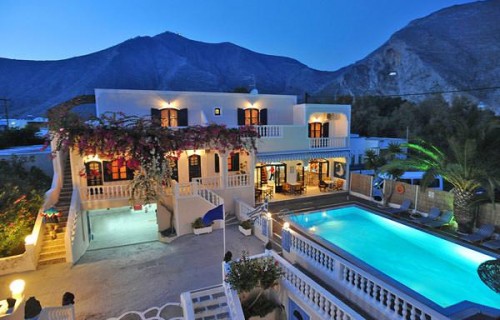 Stelios Place, Perissa