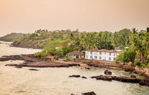 Dona Paula Beach