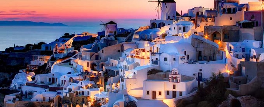 Oia in Santorini