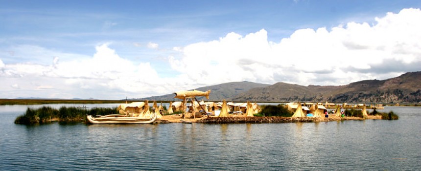 Uros Islands, Lake Titicaca