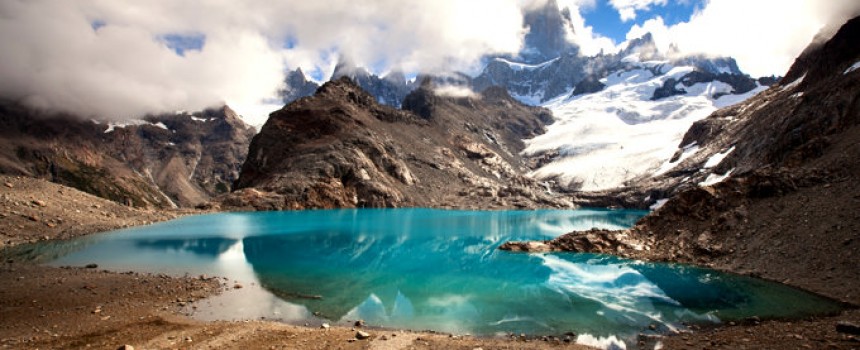 Laguna de los Tres in Blue