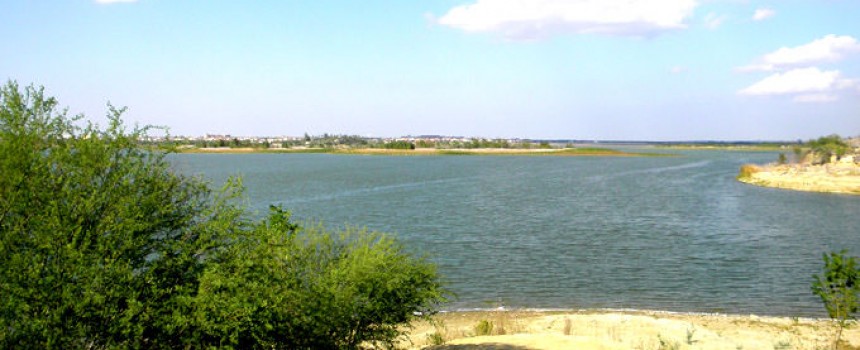 Lake Casa Blanca