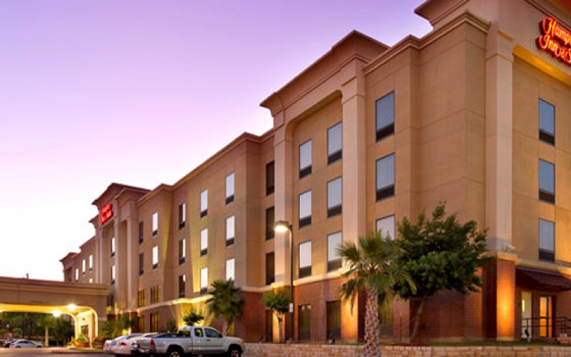 Hampton Inn & Suites