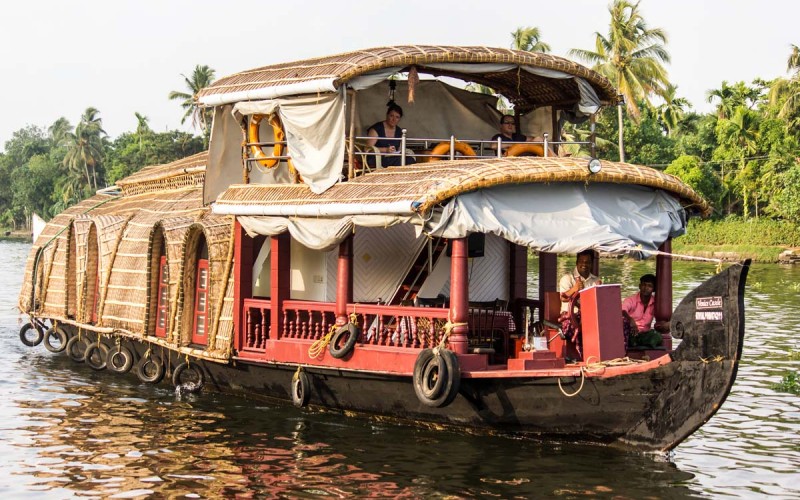 Honeymoon Packages in Kerala Houseboat