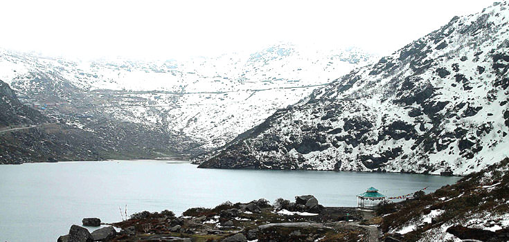 Dreamy Romance Honeymoon in Himalayas Tour Package