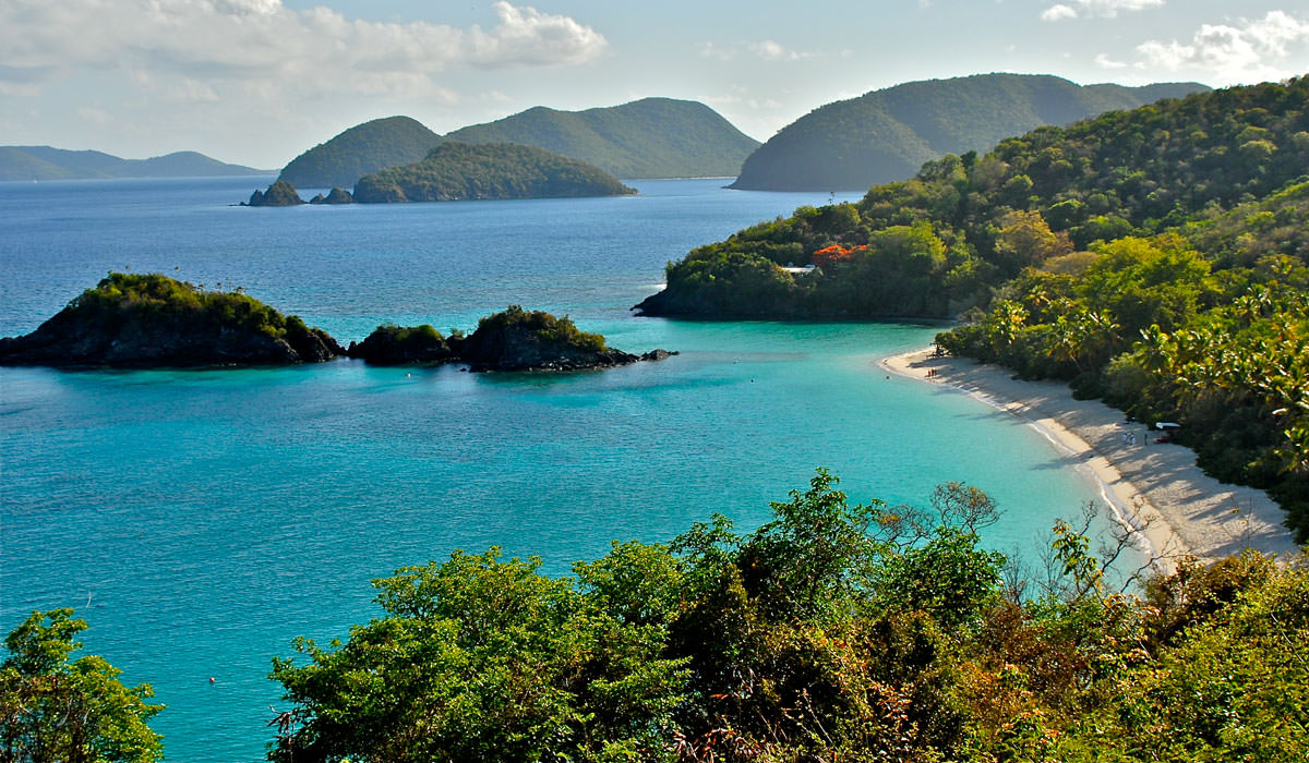 Editors’ Pick – 10 Classic Must Visit Beaches in Caribbean Islands