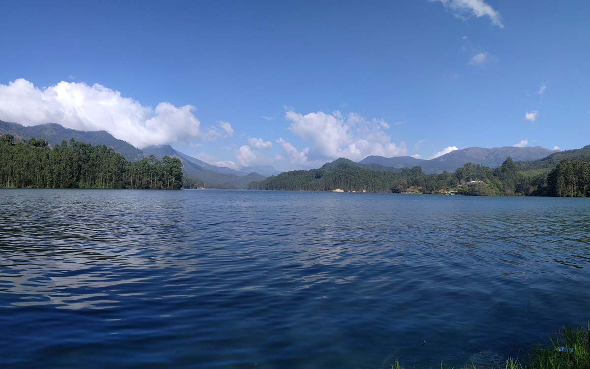 3 Nights 4 Days Budget Honeymoon Package to Kerala
